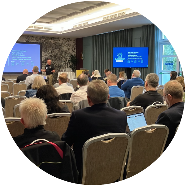 Irish Roadshow - Brendan on Stage  - 600x600